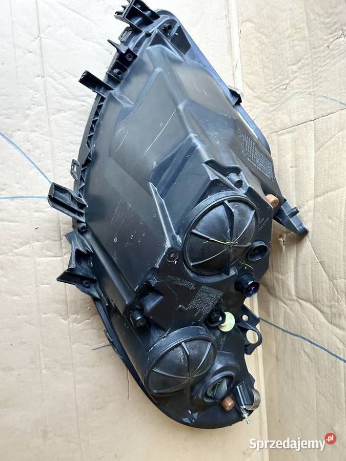 Prawa lampa przednia przód Ram Promaster 36