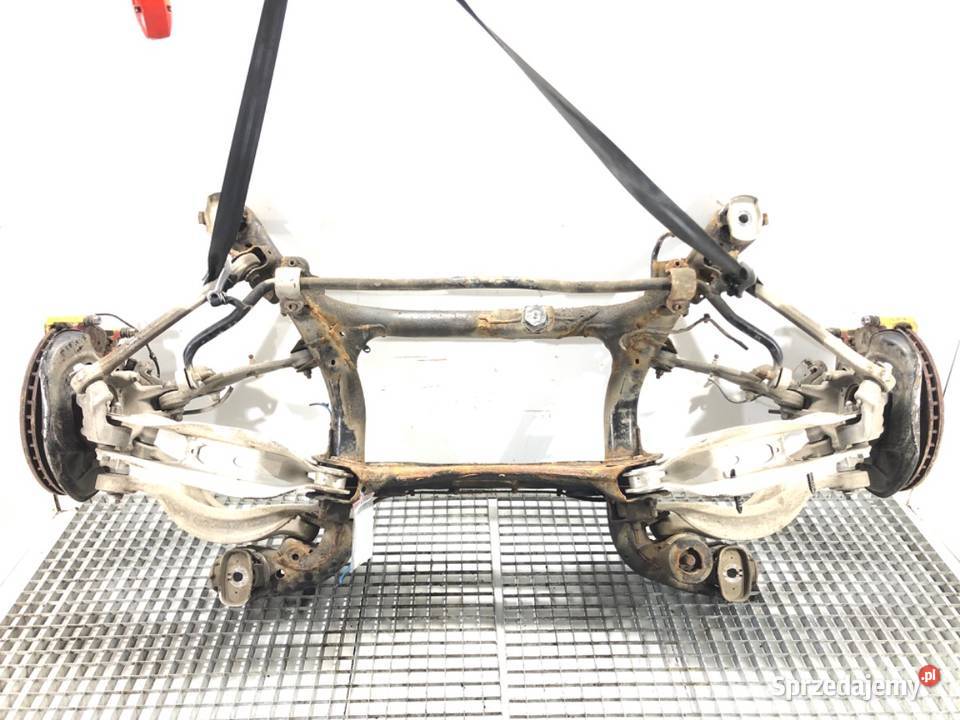 BELKA TYŁ AUDI Q8 SUV 4M0500025 TYLNA