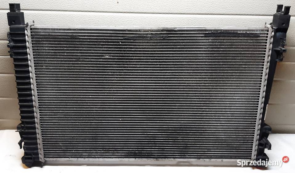 CHŁODNICA WODY MERCEDES W203 A2035000603 osobowe Mielęcin