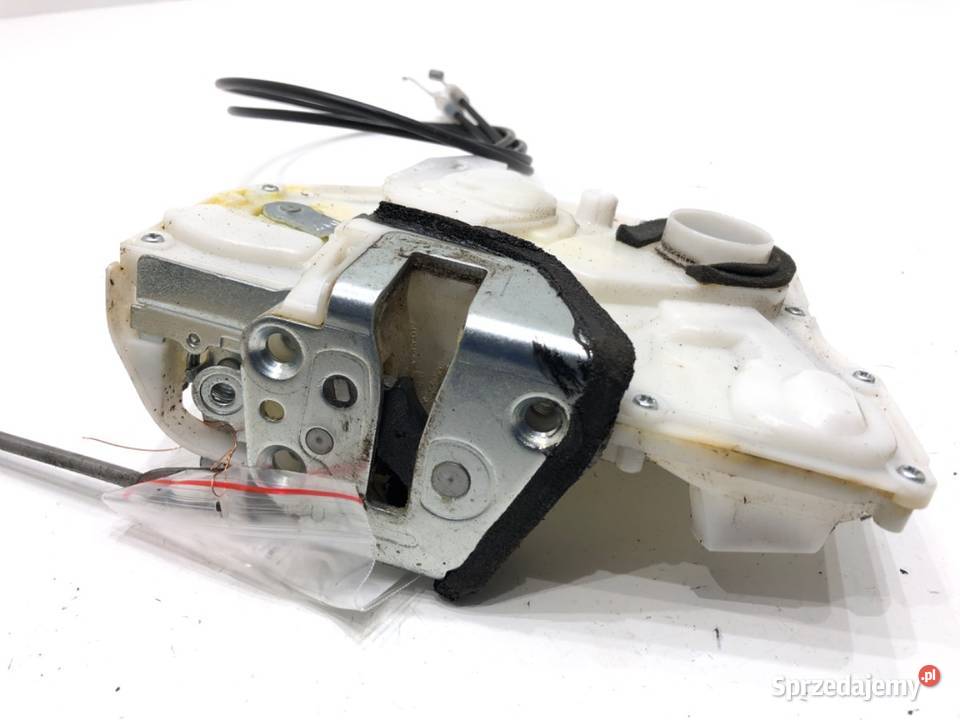 ZAMEK DRZWI PRAWY PRZÓD SUZUKI SWIFT III podkarpackie