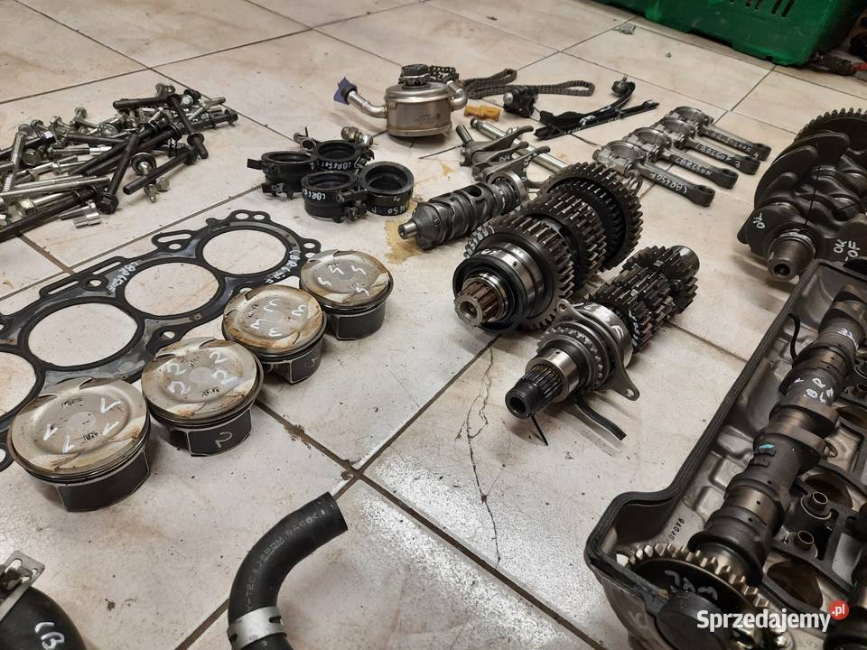 Honda CBR 650F silnik części 1418r Głowica wał Jelenia Góra