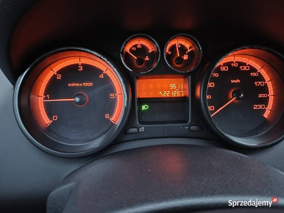 Peugeot 308 16 hdi 2008 r manualna Serokomla