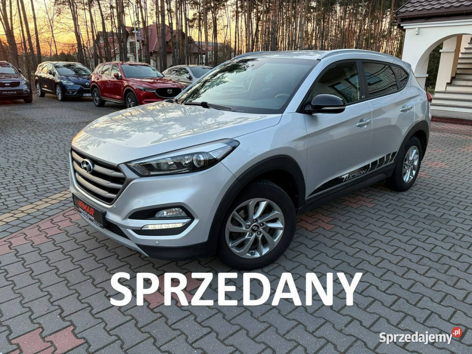 Hyundai Tucson 16 benzyna Kamera cofania Tucson Lipówki sprzedam