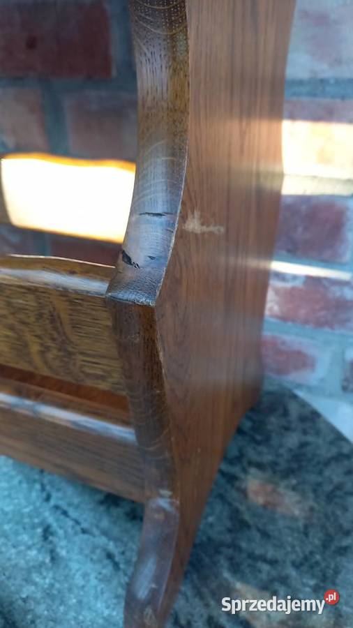 Gazetnik dębowy drewniany Stolik stojak na Gawroniec