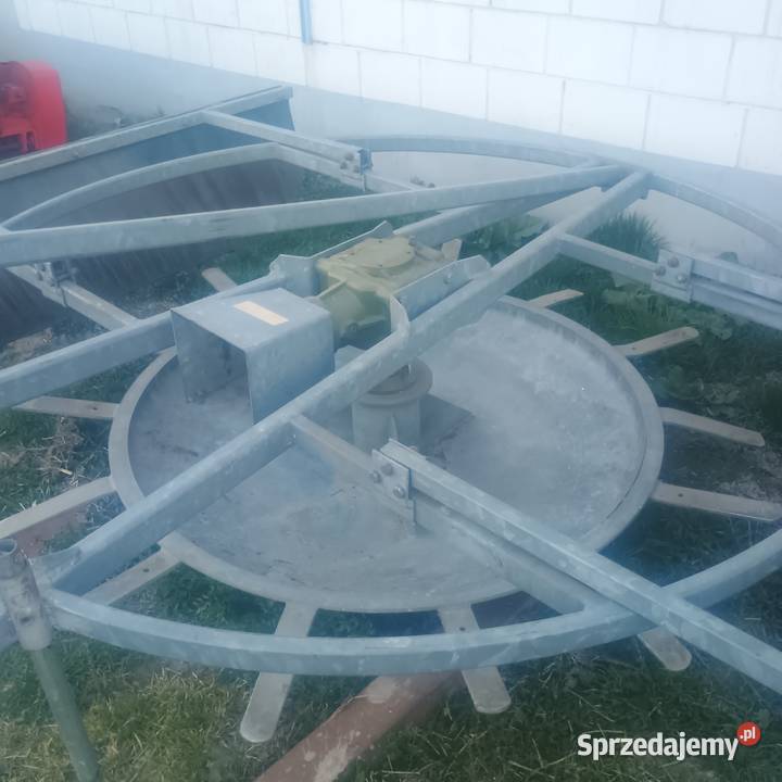 Sprzedam rozgarniacz do kiszonki Waganiec