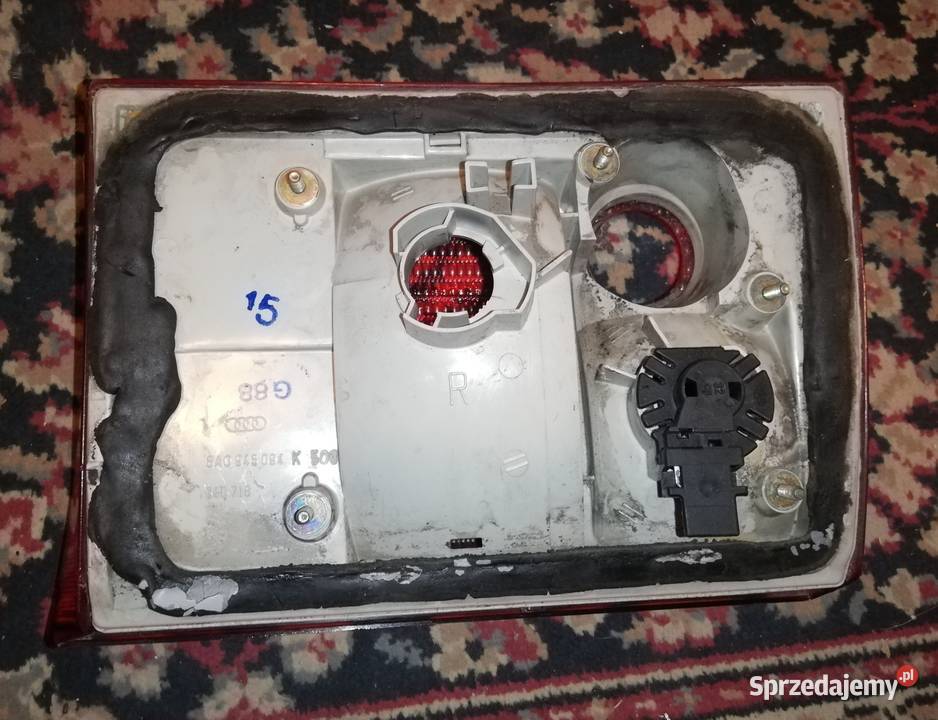 Lampy lampa tył tylna color edition Audi 80 b4 Zagórz sprzedam