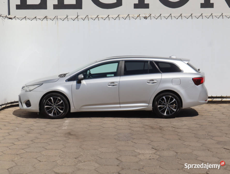 Toyota Avensis 20 D4D Rok produkcji 2018 Avensis Łódź