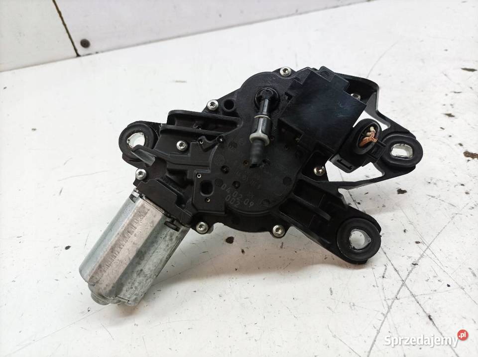 SILNICZEK WYCIERACZKI TYŁ 0390201800 VW Rok produkcji 2005