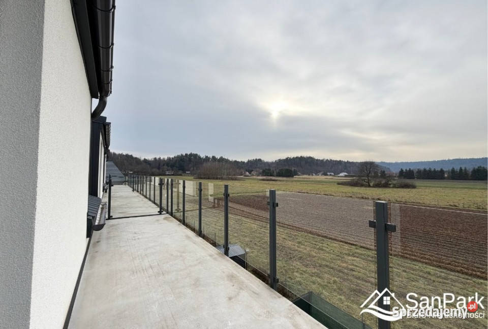 Sprzedaż mieszkania Lesko 102m 4 pokoje