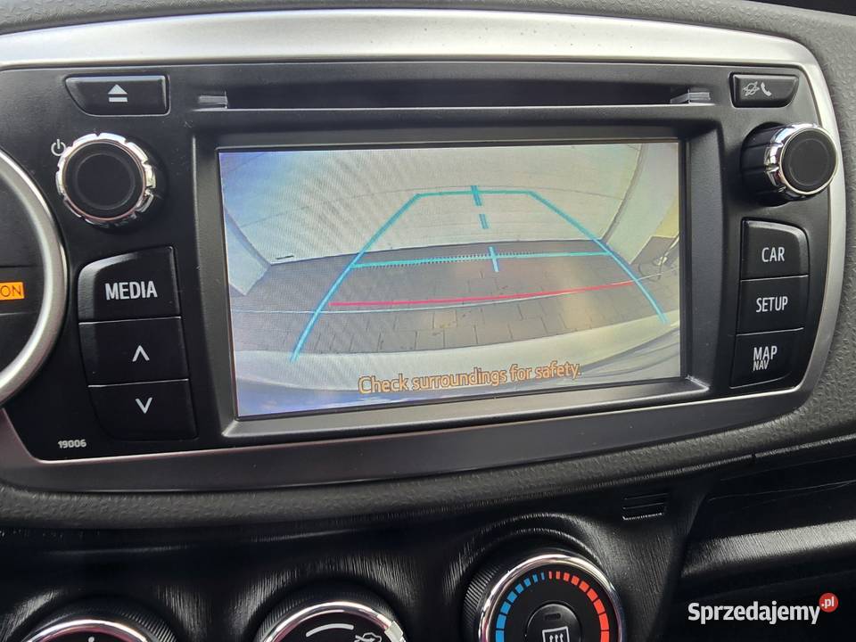 Toyota Yaris 10 VVTi Edition 2014 Karczew