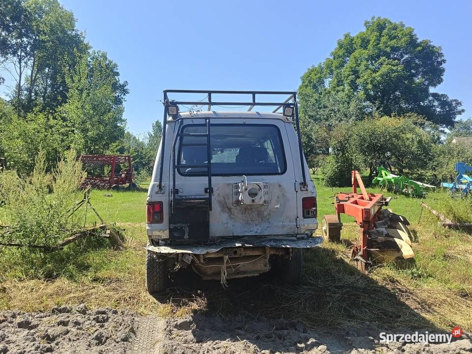 Mitsubishi Pajero I 25TD long części