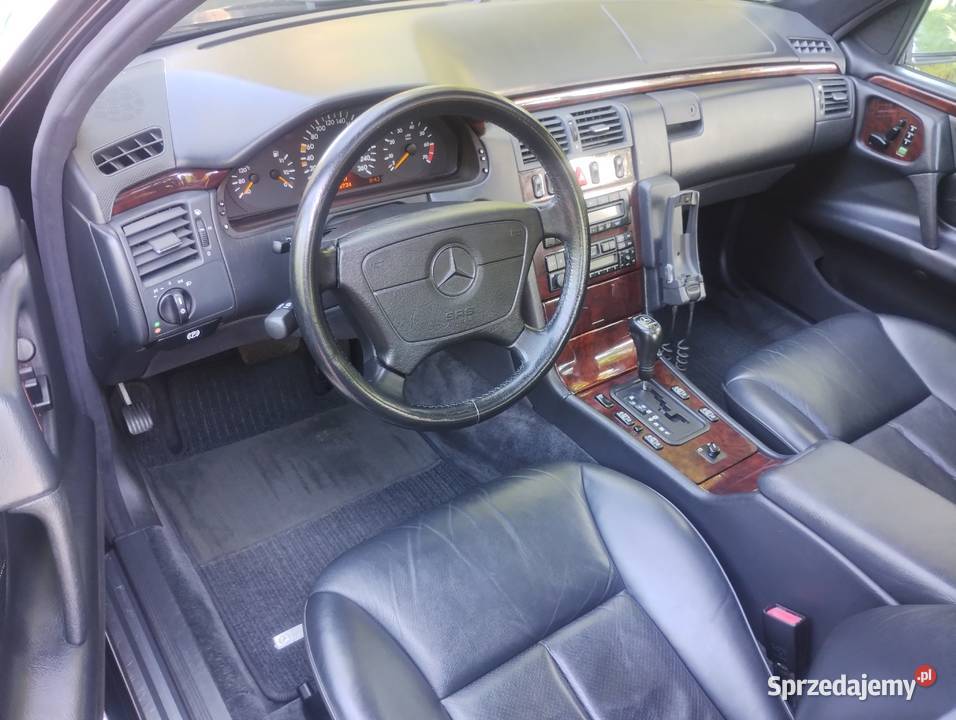 Mercedes E420 V8 Elegance 108