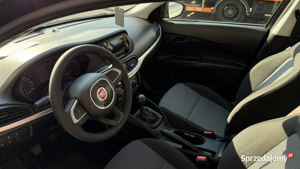 Fiat Tipo LPG 2 komplety opon II 2016 Tychy sprzedam