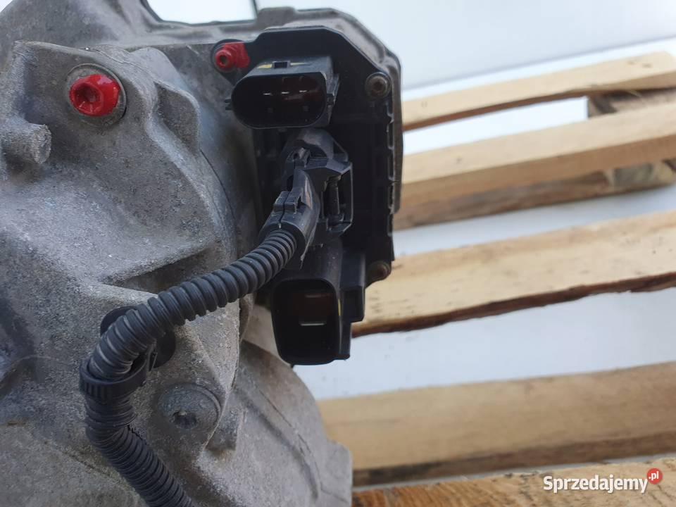 Volvo V40 II MAGLOWNICA przekładnia kierownicza