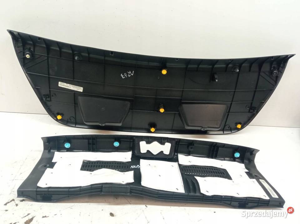 OSŁONA PASA TYŁ TAPICERKA KLAPY KPL 817511J000 Rok produkcji 2013