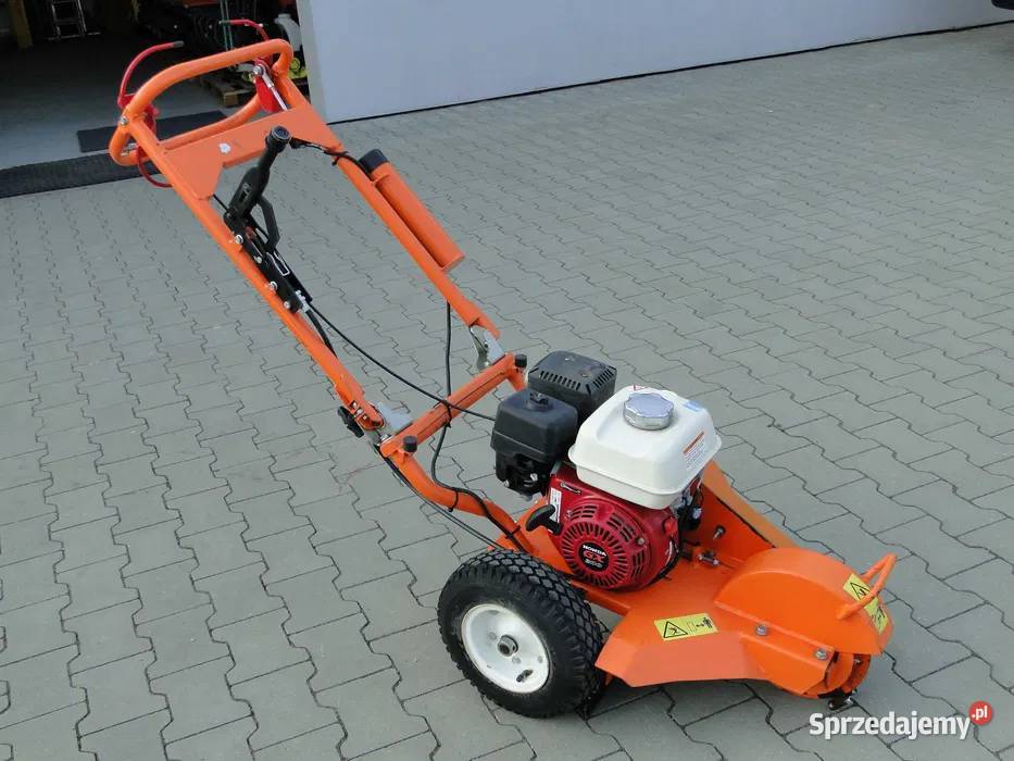 Frezarka do pni DOSKO HONDA Karczownica Stump