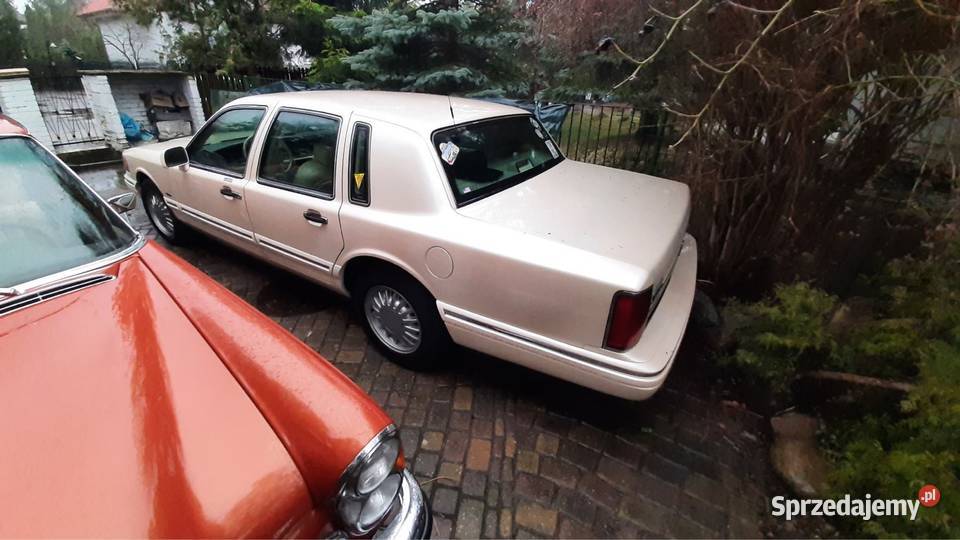 Lincoln Town Car Cartier 4600cm3 Warszawa
