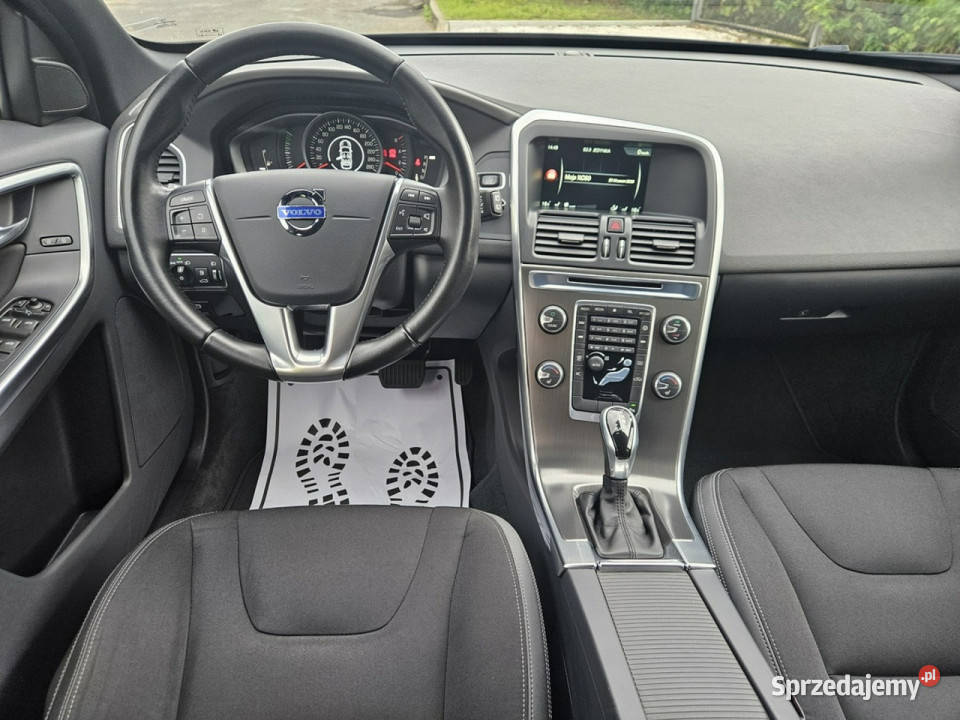 Volvo XC 60 20 diesel 5 cylindrów 100 Dealer ABS Opoczno