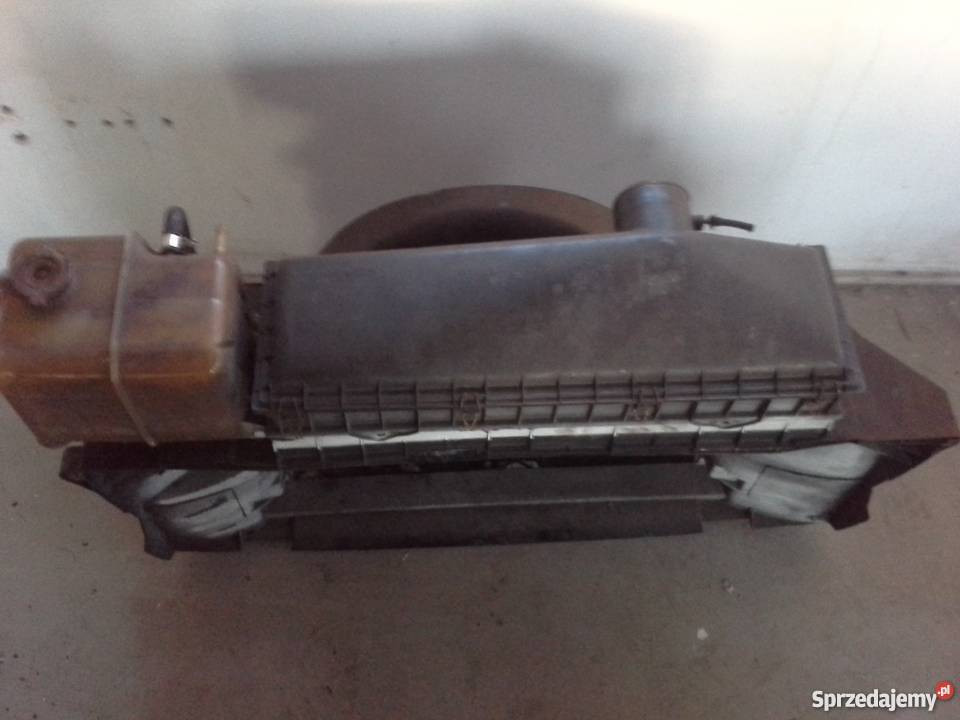 Mercedes 609 709 chłodnica wody zbiornik tunel