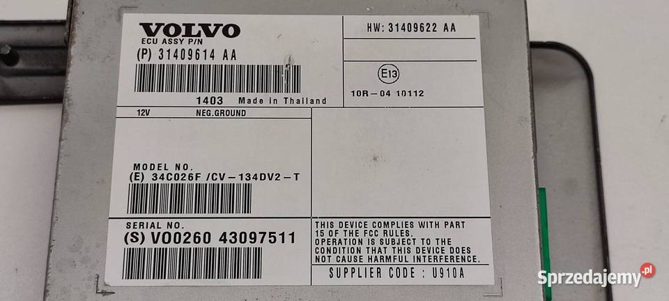 VOLVO V70 WZMACNIACZ RADIA 31409614