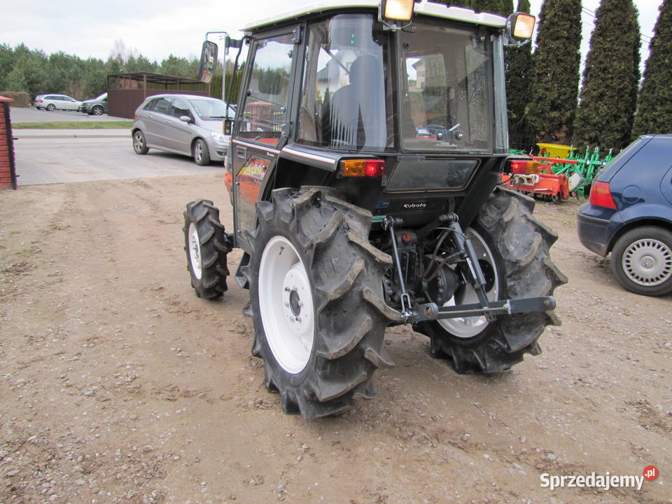 Traktor Kubota GL29 pług śnieżny do odśnieżania Węgrów