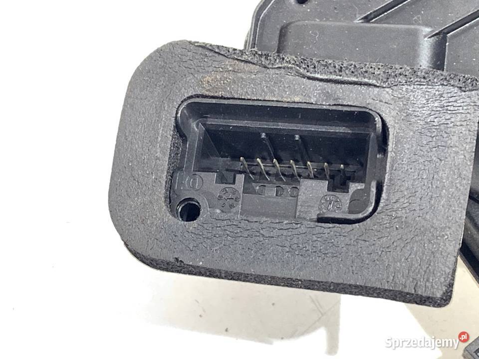 ZAMEK DRZWI PRAWY PRZÓD SEAT TOLEDO IV Hatchback