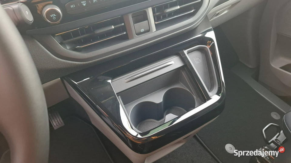 Ford Tourneo Custom L1 4x4 170 Kamera 360 Elektr immobilizer Szczecinek sprzedam