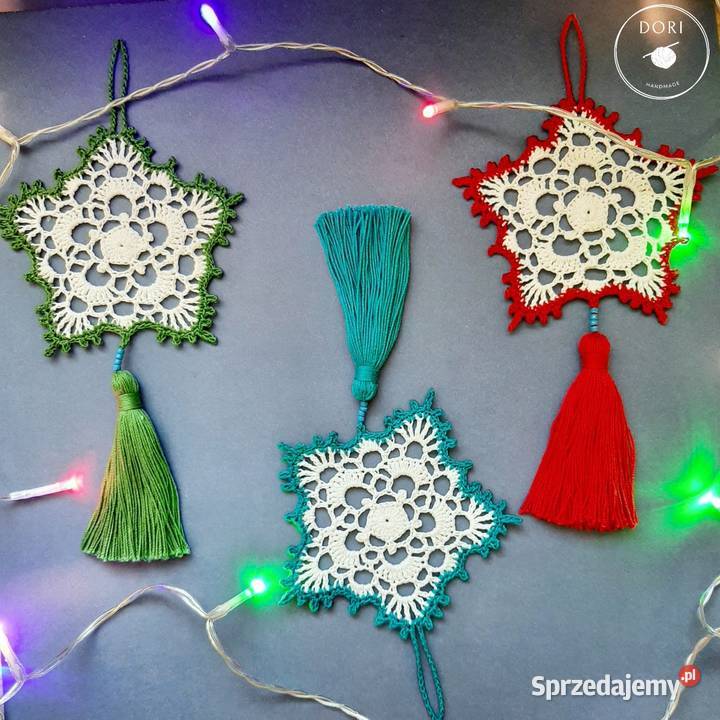 Szydełkowe gwiazdki z chwostami na choinkę