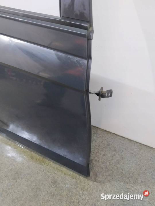 DRZWI PRAWE TYŁ LI7F LEKKO USZKODZONE VW