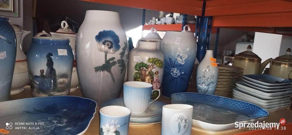 Wazon z szukającymi krewnych na morzu
Royal Gdańsk sprzedam