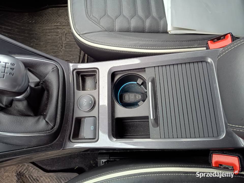 Ford Kuga Vignale nawigacja Staszów