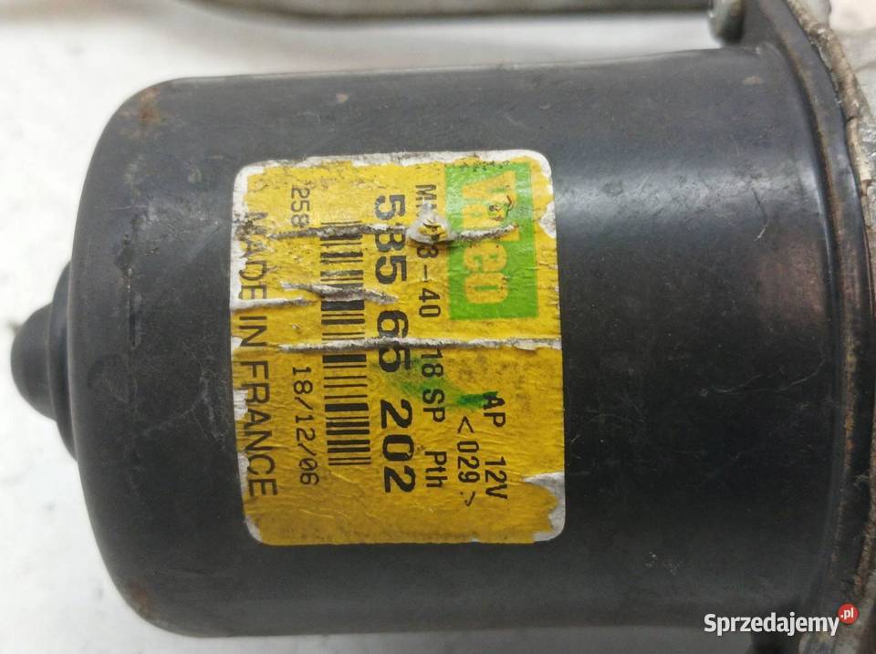 MECHANIZM WYCIERACZEK PRZÓD EU 8200327016C