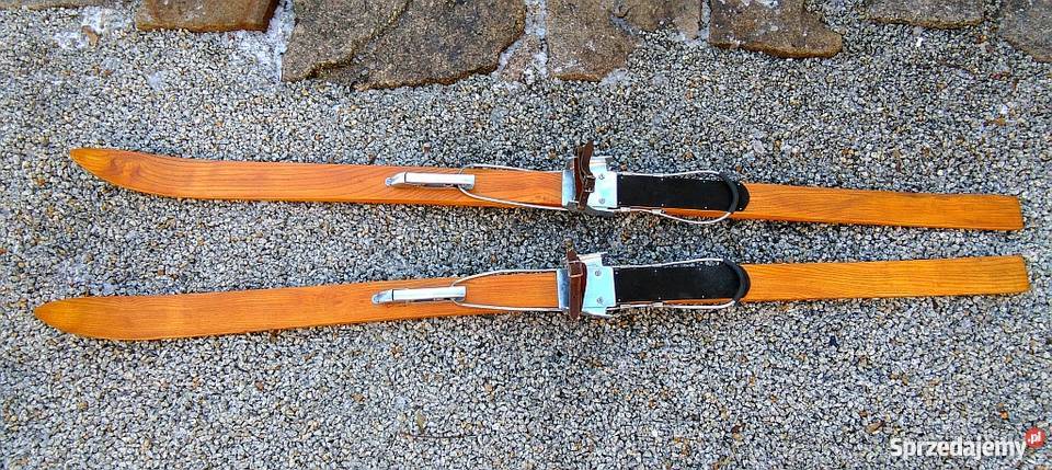 Stare drewniane narty retro Mesta Alpin dolnośląskie Szklarska Poręba