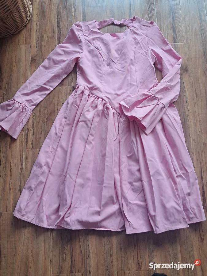 nowa różowa sukienka wiązana z tyłu gorset Sandomierz