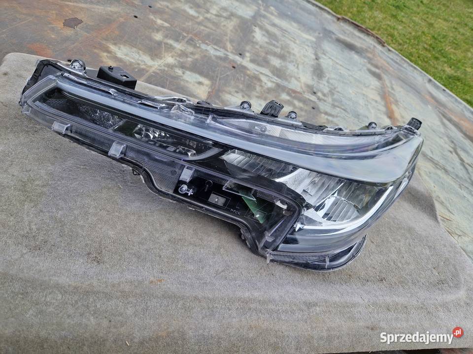 Toyota Corolla E210 E21 HB Kombi reflektor Full