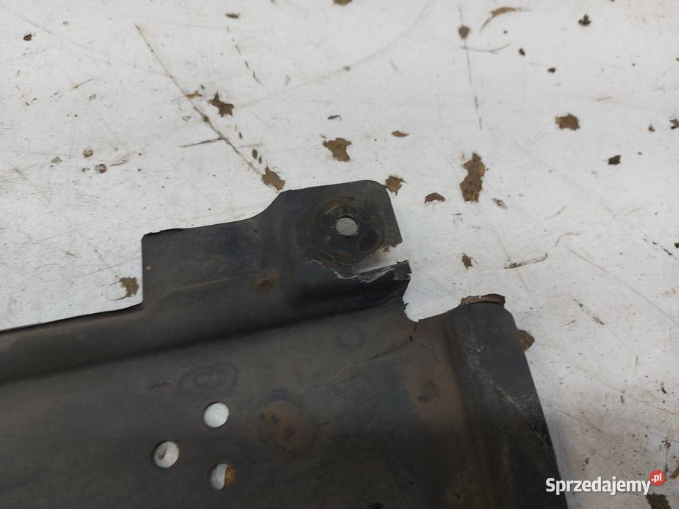 BMW G21 G20 Kombi 330e płyta osłona dolna pod osobowe