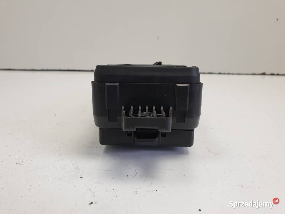 Volvo S40 V40 SKRZYNKA BEZPIECZNIKÓW 30889989 Skrzynki bezpieczników Janów