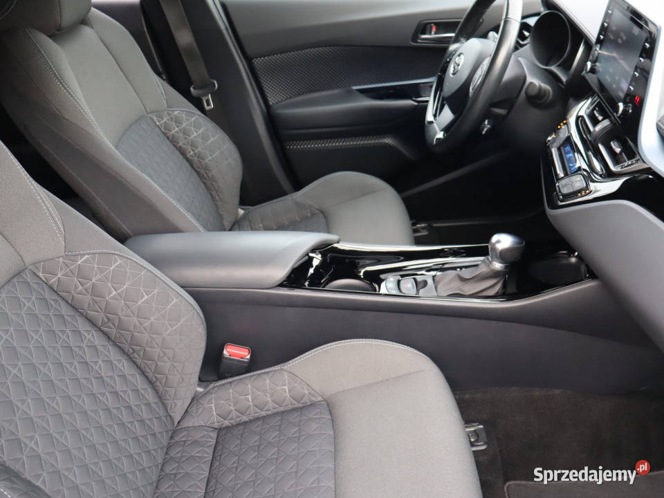 Toyota CHR 18 Hybrid 64127km Katowice sprzedam