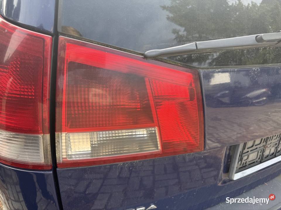 Lampa lewa tył w klapie Opel Vectra C kombi Klapy bagażnika wielkopolskie Ostrów Wielkopolski