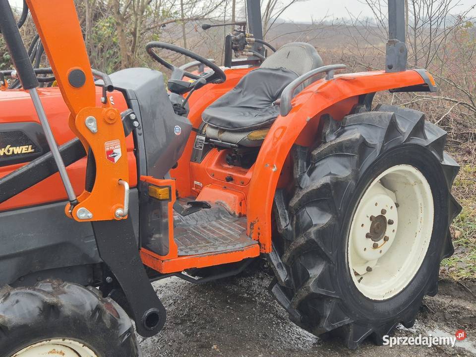 Traktorek KUBOTA KL33D 33 44 Wspomaganie Małuszyn