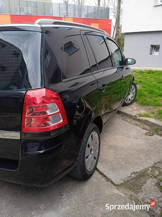 Opel zafira b 2006 19tdi 120KM