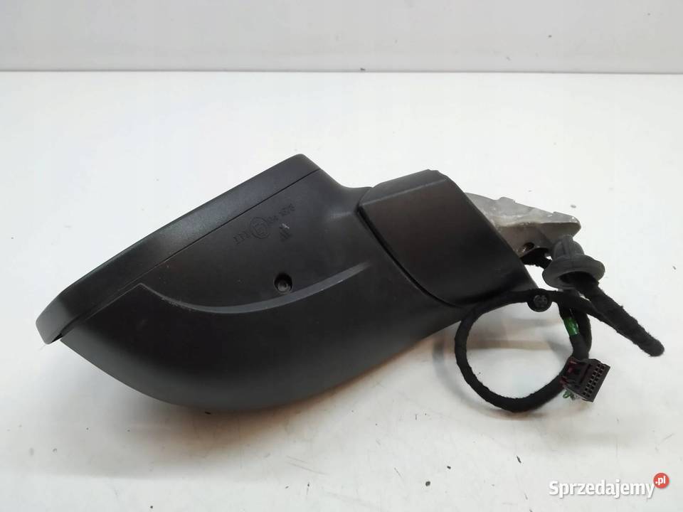 LUSTERKO LEWE 17PIN EUROPA Skoda Superb IV 2023 sprzedam