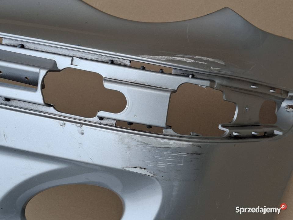 MERCEDES CKLASA W203 LIFT ZDERZAK PRZÓD PRZEDNI Bieleń