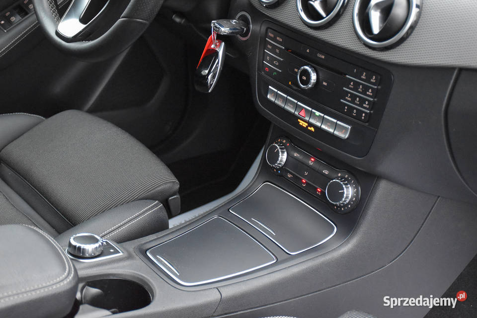 MercedesBenz Klasa B 180 7GDCT UrbanStyle elektrochrom. lusterka boczne Gdańsk