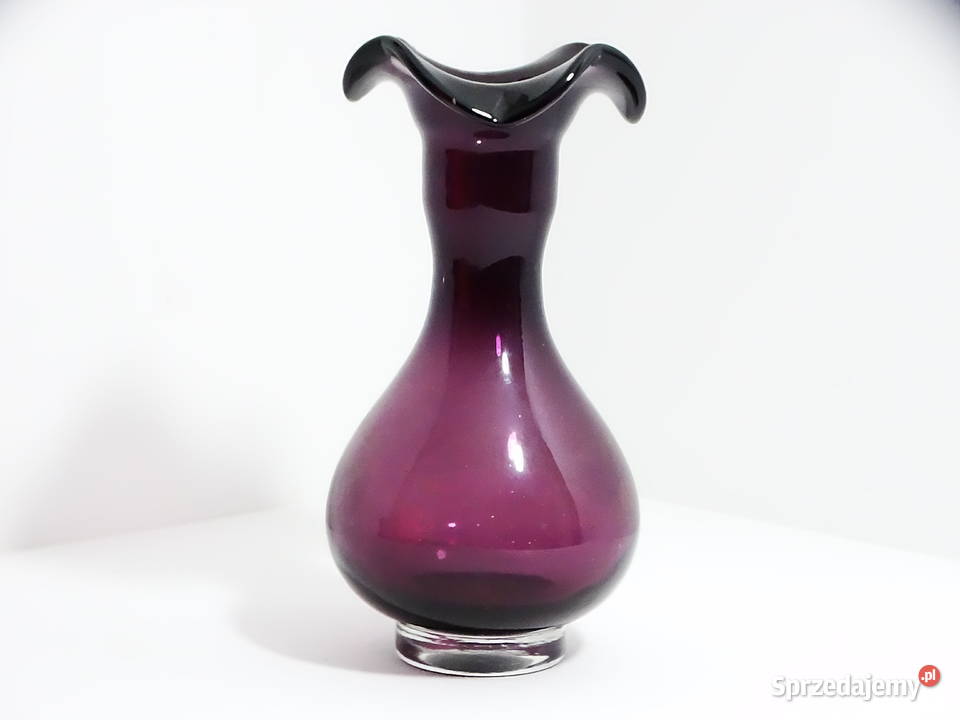 Wazon dekoracyjny z fioletowego szkła ręcznie Biłgoraj