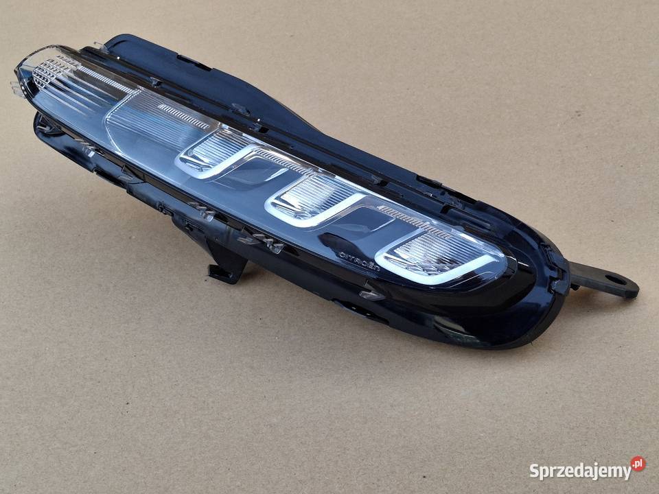 CITROEN C3 III BERLINGO REFLEKTOR LEWY LED LAMPA Bieleń