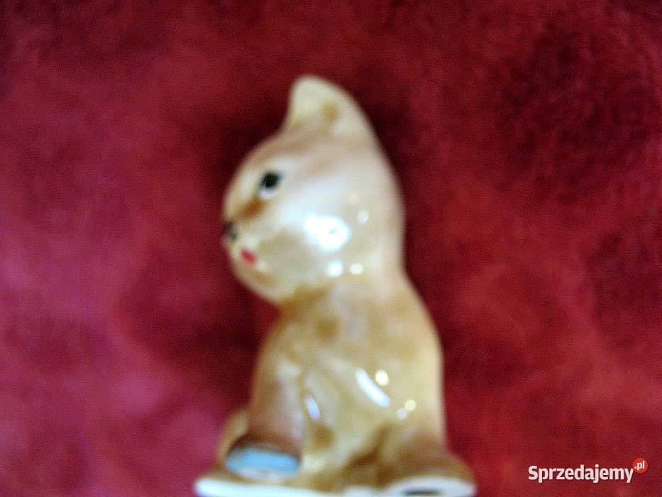 Kot mały młody kotek porcelana 65 x 8 x 4 Figurki i rzeźby Siedlce