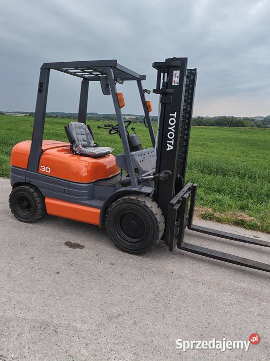 Wózek widłowy Toyota 6fdf30 diesel Wózki widłowe Wadowice
