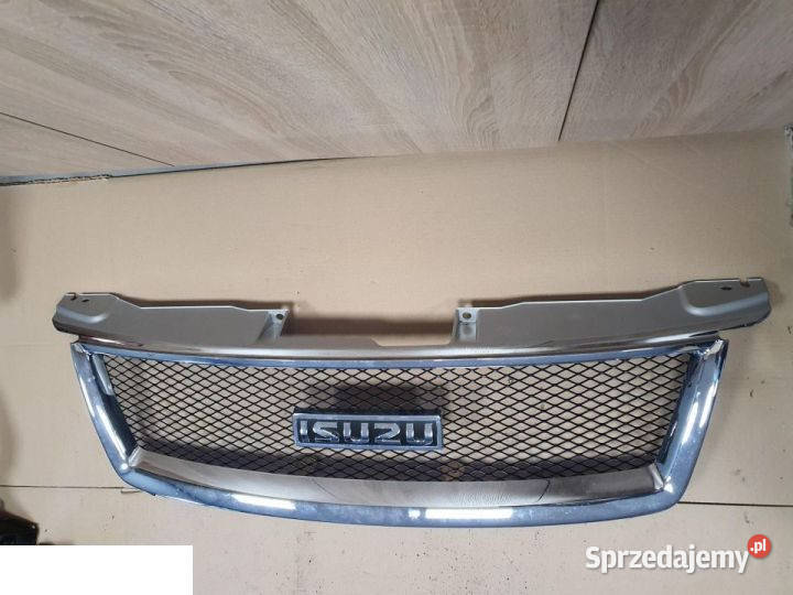 Isuzu D 08 atrapa zderzaka przód grill chrom OE Kozubszczyzna