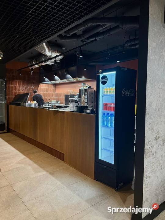 Odstąpię sprzedam lokal gastronomiczny metro mazowieckie